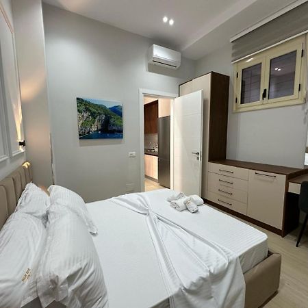 Palm Side Hotel Vlorë 외부 사진