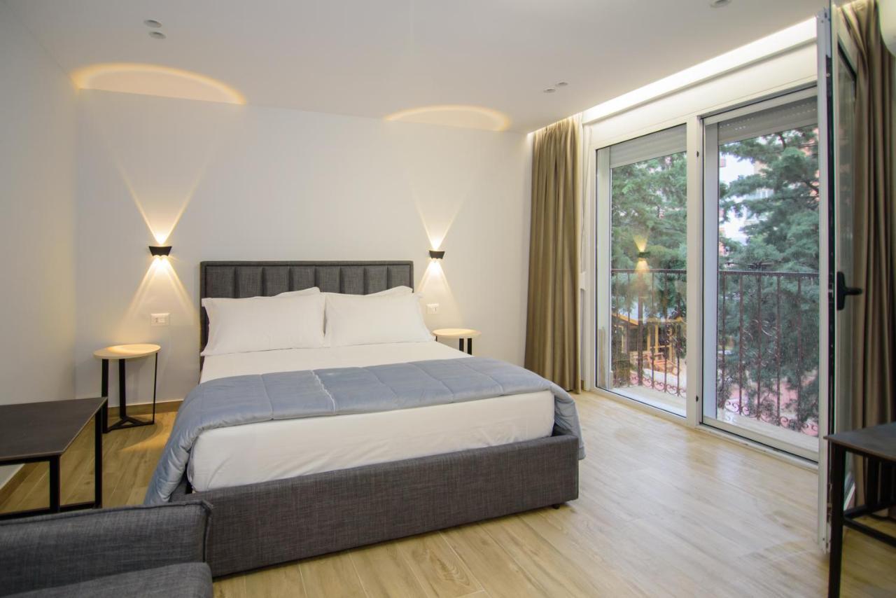 Palm Side Hotel Vlorë 외부 사진