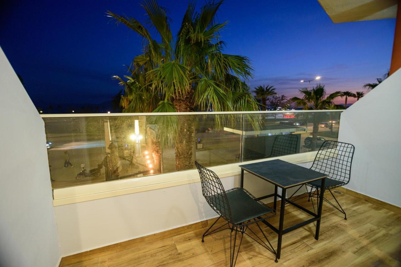 Palm Side Hotel Vlorë 외부 사진