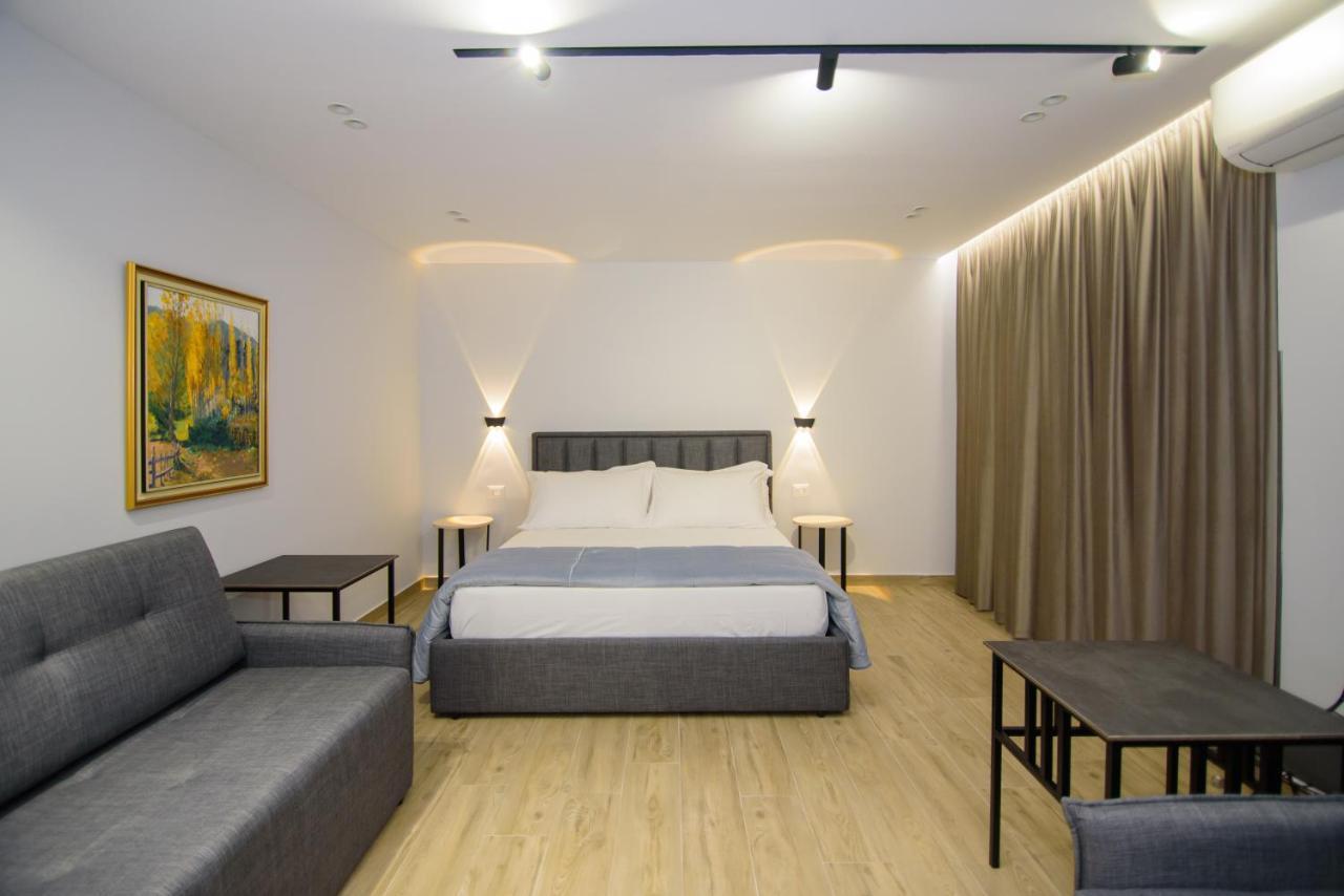 Palm Side Hotel Vlorë 외부 사진