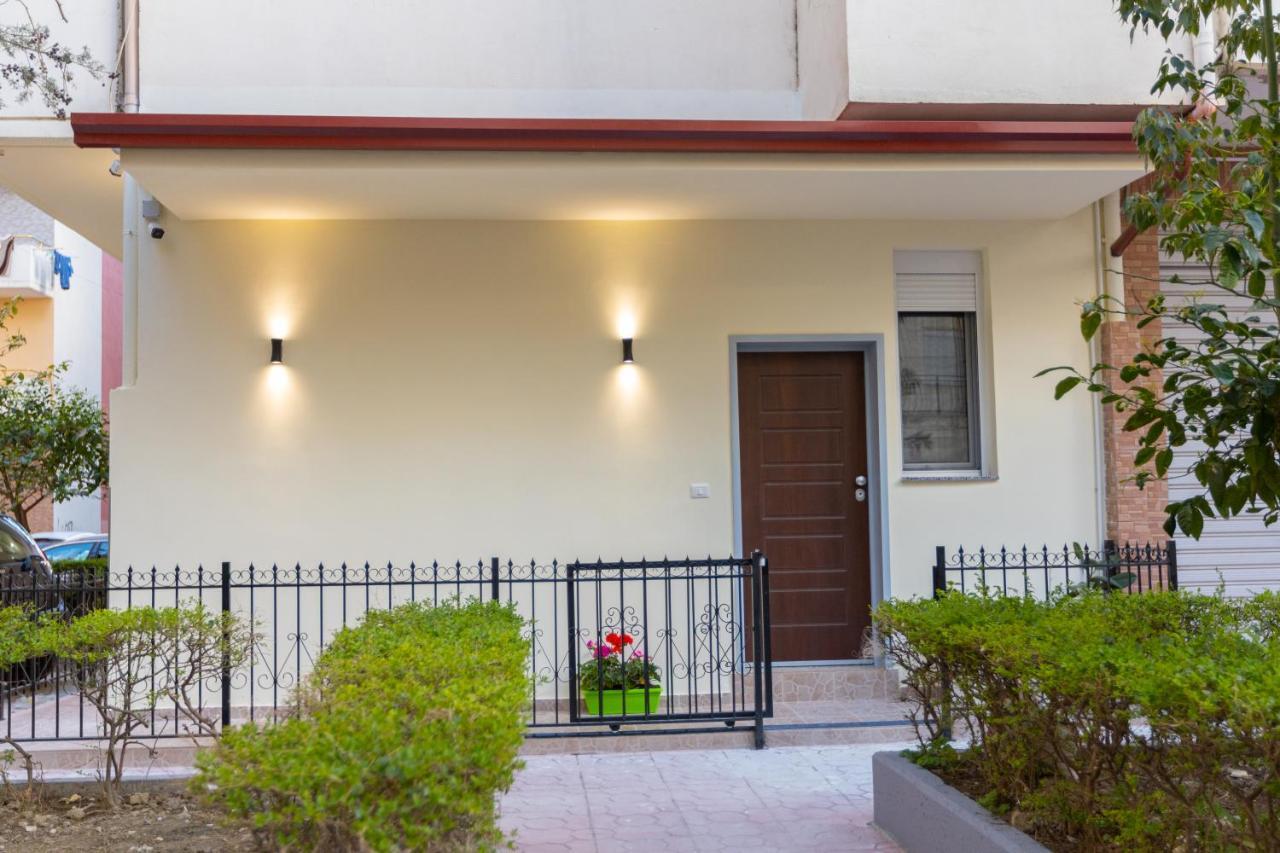 Palm Side Hotel Vlorë 외부 사진