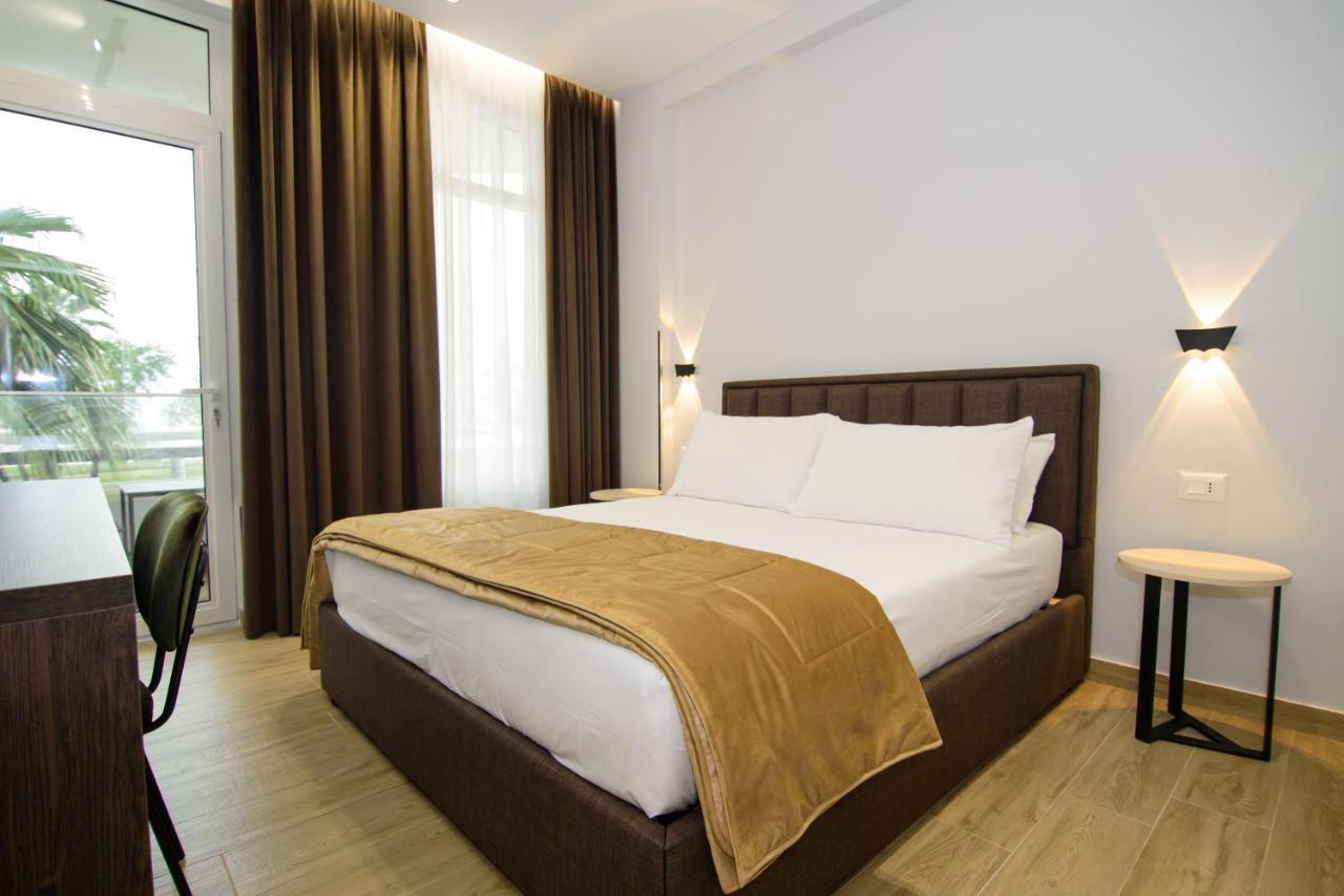 Palm Side Hotel Vlorë 객실 사진